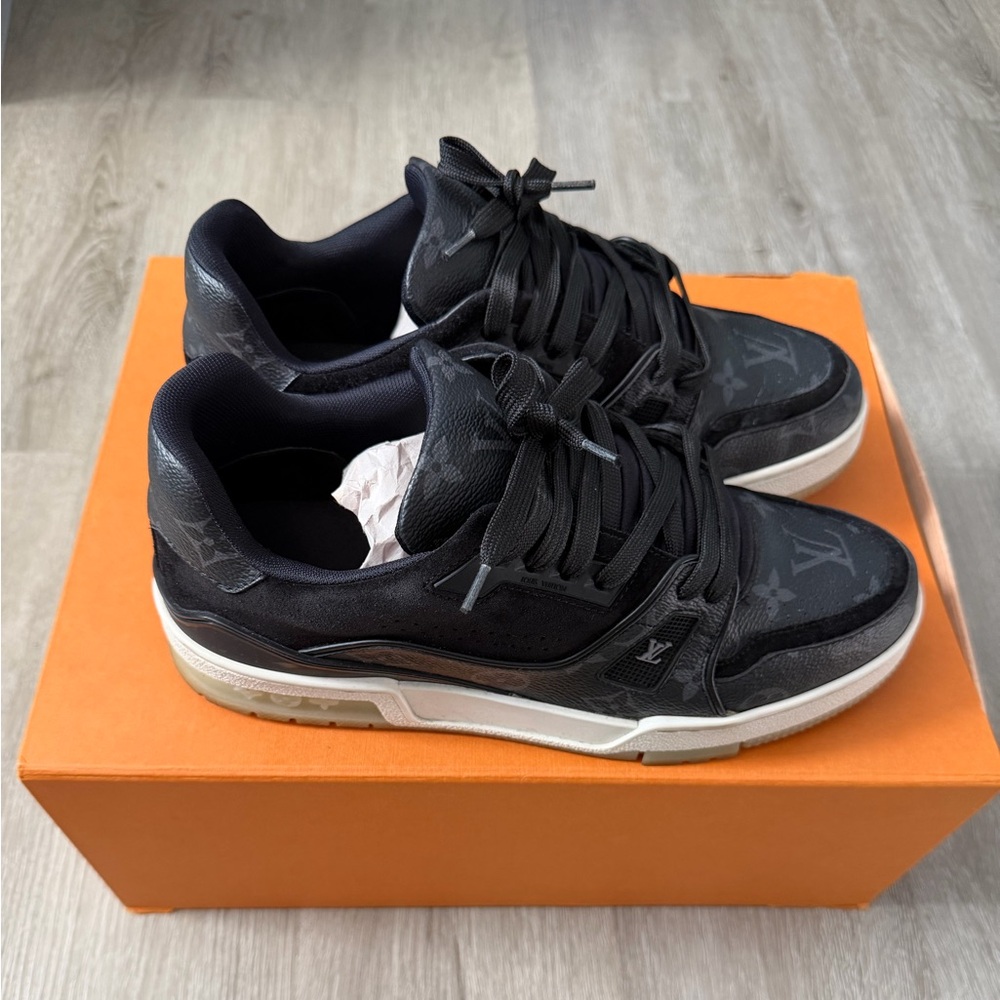 Louis Vuitton Men’s Trainers Black Monogram Mens 7.5 LV Sz 6.5 - Picture 3 of 7